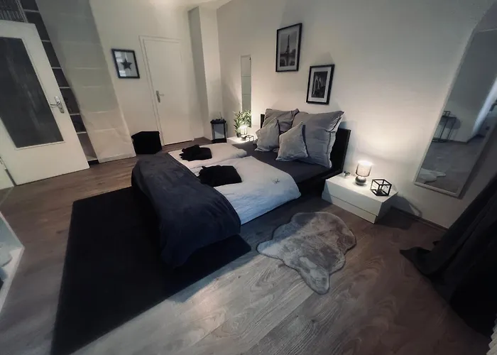 Rue-premium Apartment